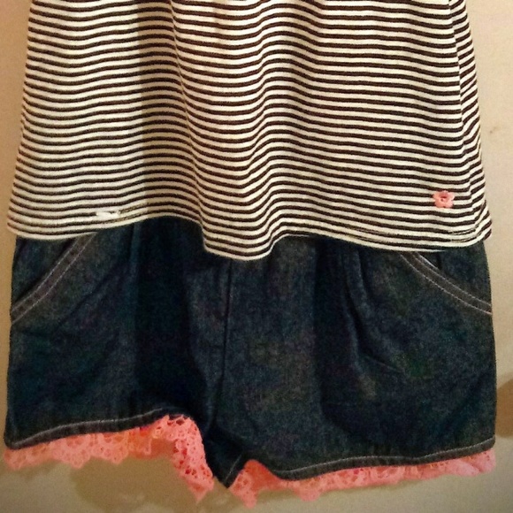 2 Piece, shirt and shorts - Picture 2 of 4